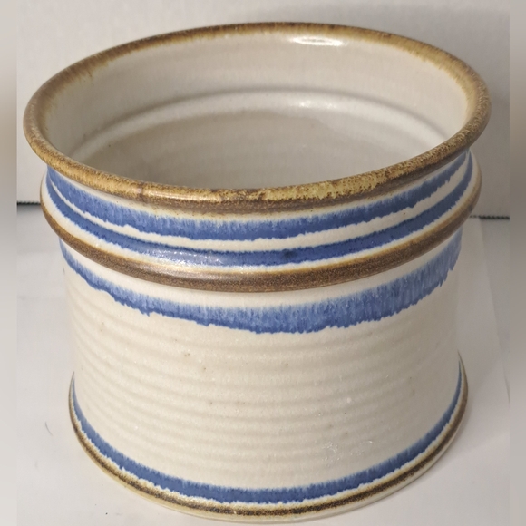 Studio Art Pottery Plant Holder Blue, Brown and White Glaze Design, Signed. - Picture 4 of 6